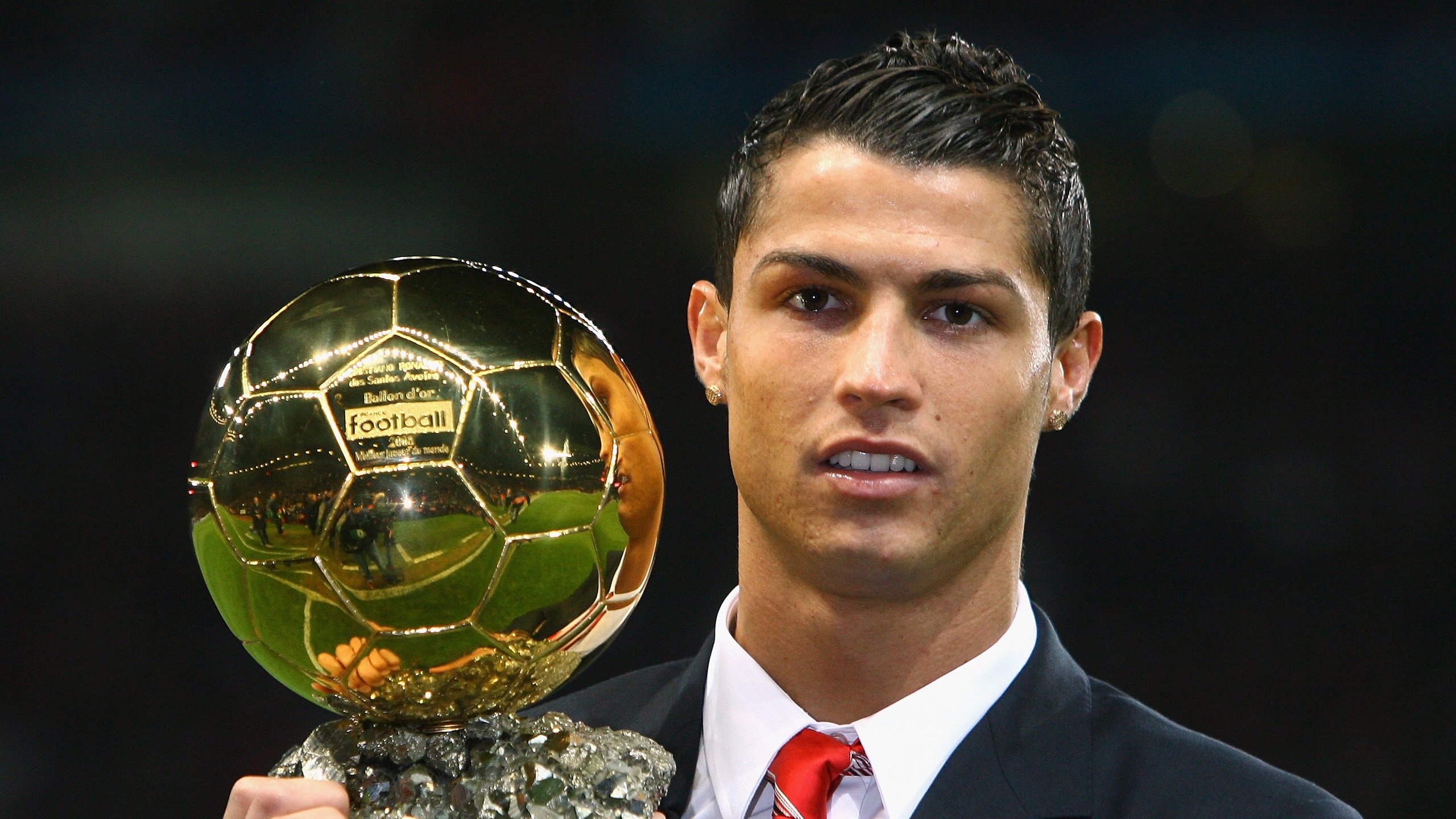 当文艺复兴遇见钢铁意志，佛罗伦萨的足球启示与莱奥的德比宣言