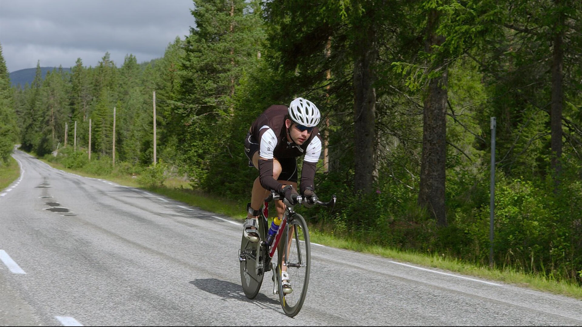 跨界风暴，当猛龙冲垮雷霆，西亚卡姆如何在西甲国家德比中接管比赛
